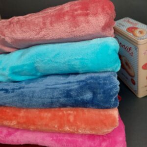 Плед двоспальний однотонний полірований плюш 6 шт "2277-опт